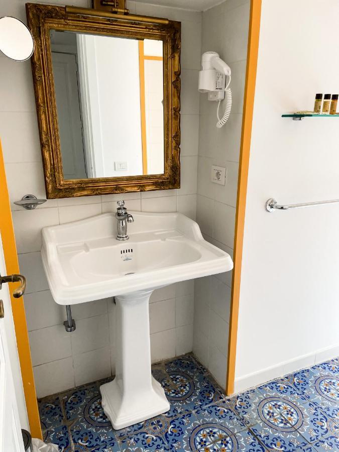 B&B Faraglione Lipari  Extérieur photo